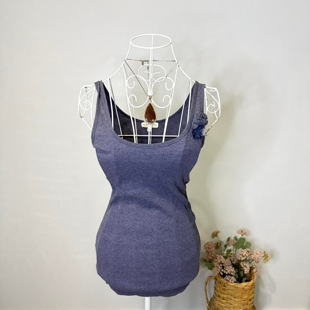 Stunning vintage y2k navy blue tight tank top